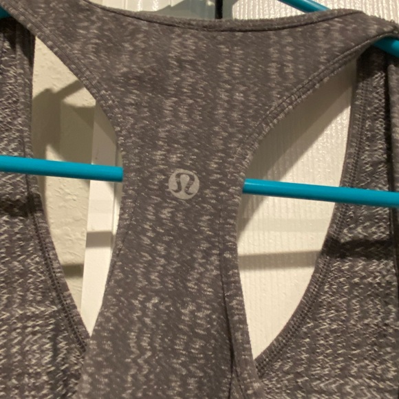 Lululemon Cool Racerback Yoga Gym Run Tank Top Shirt Size 8 Ziggy Gray - Picture 4 of 4